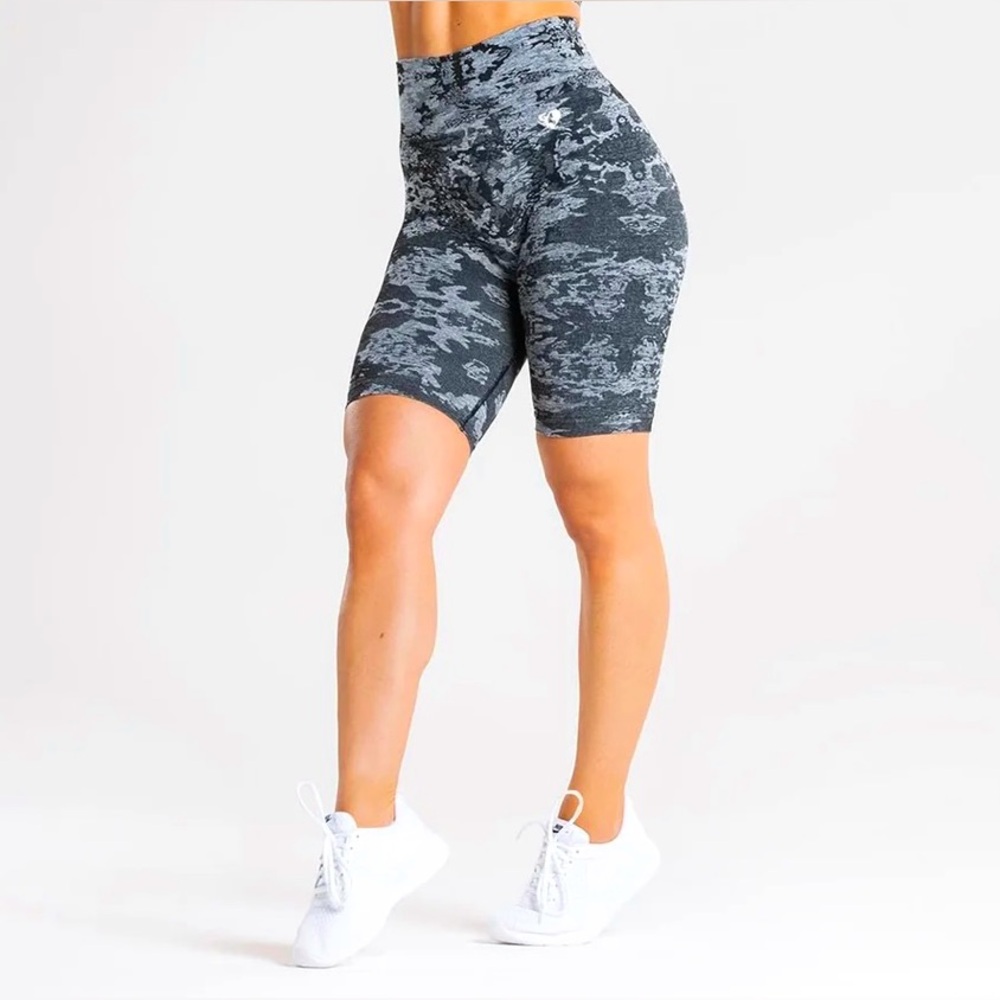 Women’s Best Medium Camo Cycling Shorts